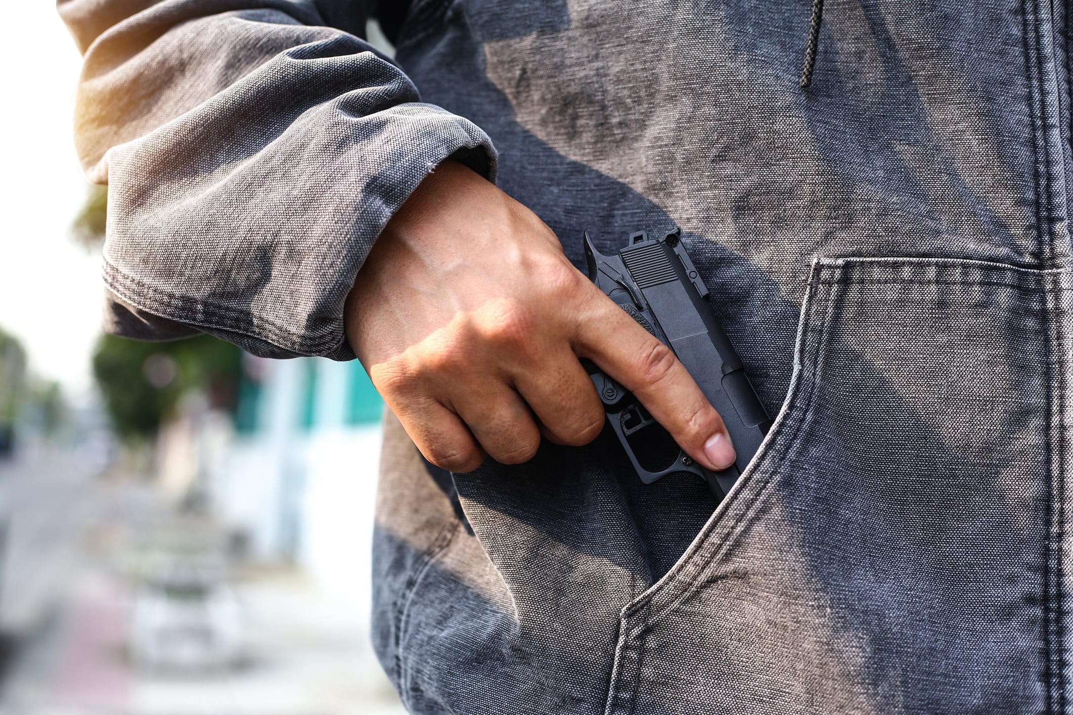 Imagen de referencia de hombre armado. Foto: Getty Images