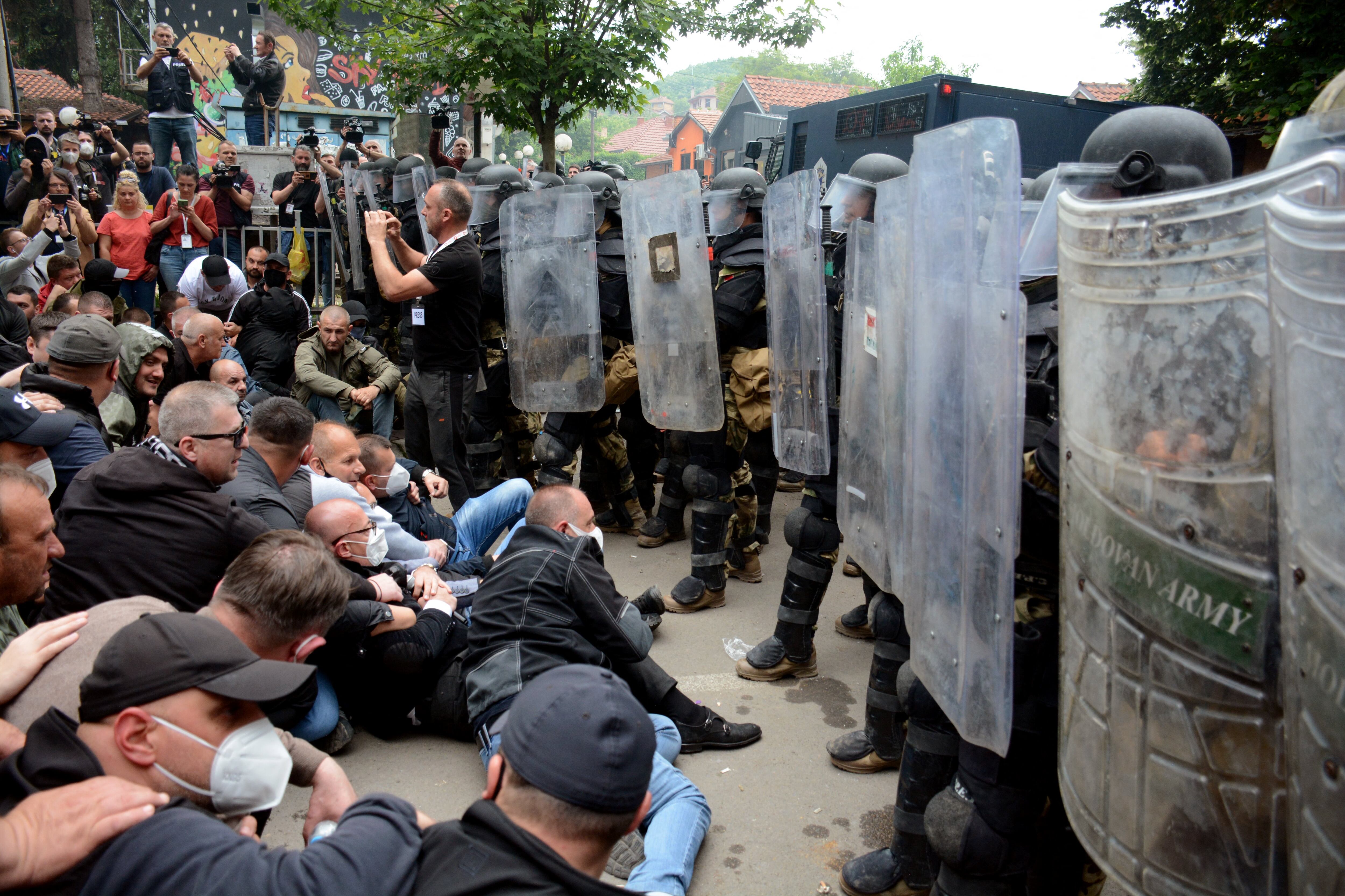 Protestas de serbios en el norte de Kosovo. 
(Foto: STR/AFP via Getty Images)