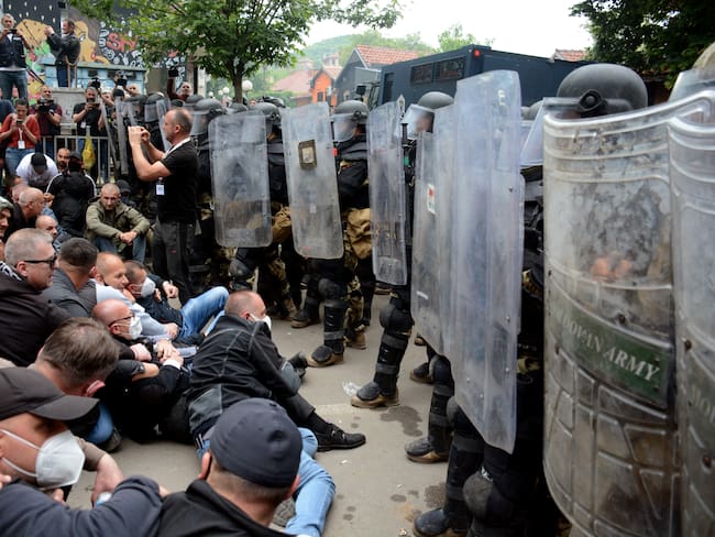 Protestas de serbios en el norte de Kosovo. 
(Foto: STR/AFP via Getty Images)
