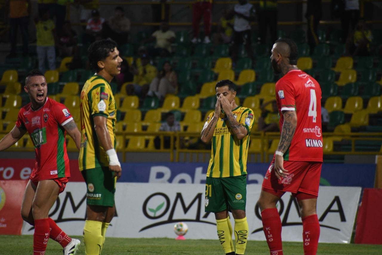 ¡Decepción! Real Cartagena condenado a otro año en la B tras perder con Patriotas