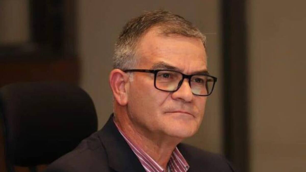 Procuraduría inhabilita al exconcejal de Medellín, Julio Enrique González Villa, por acoso laboral
