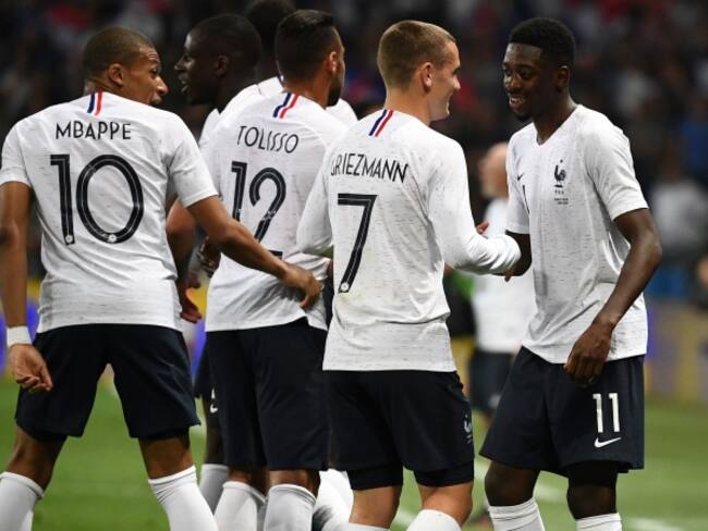 Francia venció 3-1 a Italia con Griezmann y Dembélé como figuras