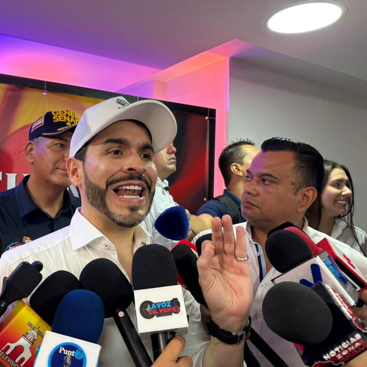 Seguridad, salud y Venezuela, los temas tratados por Abelardo de la Espriella desde Cúcuta