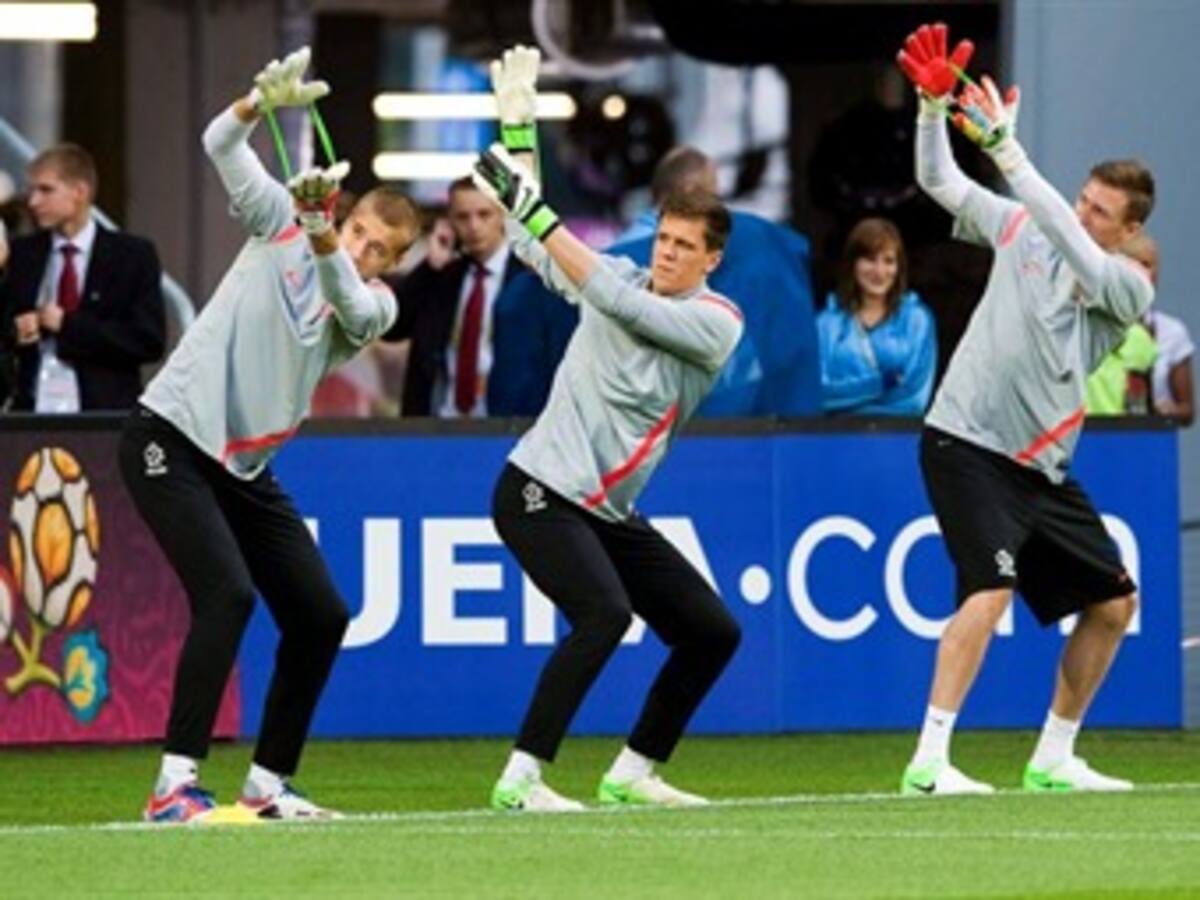República Checa vence 1-0 a Polonia
