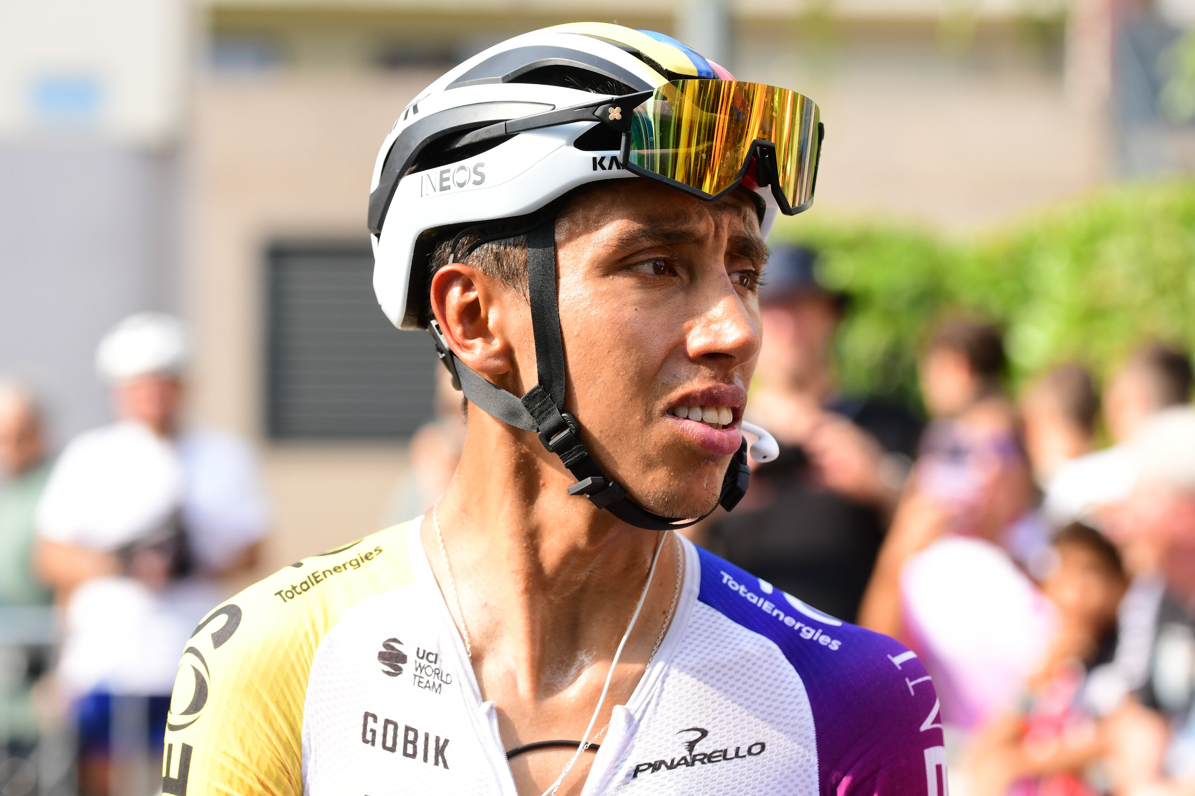 Egan Bernal se funde en la etapa 17 de Vuelta a España 2025 y sufre alarmante descenso en la general. (Photo by Romain Doucelin/NurPhoto via Getty Images)