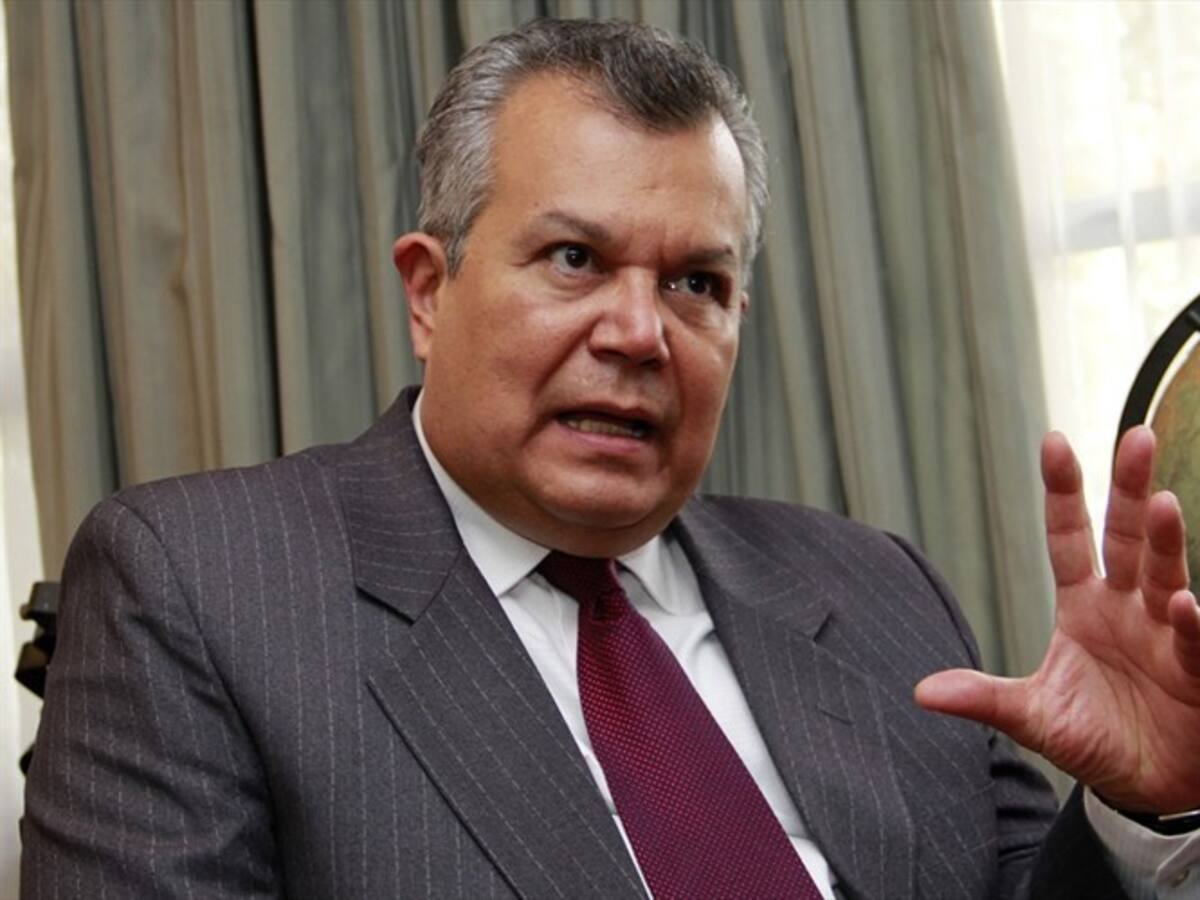 Ibáñez no cumple los requisitos, uno no se puede posesionar a trancazos: Nieto Escalante