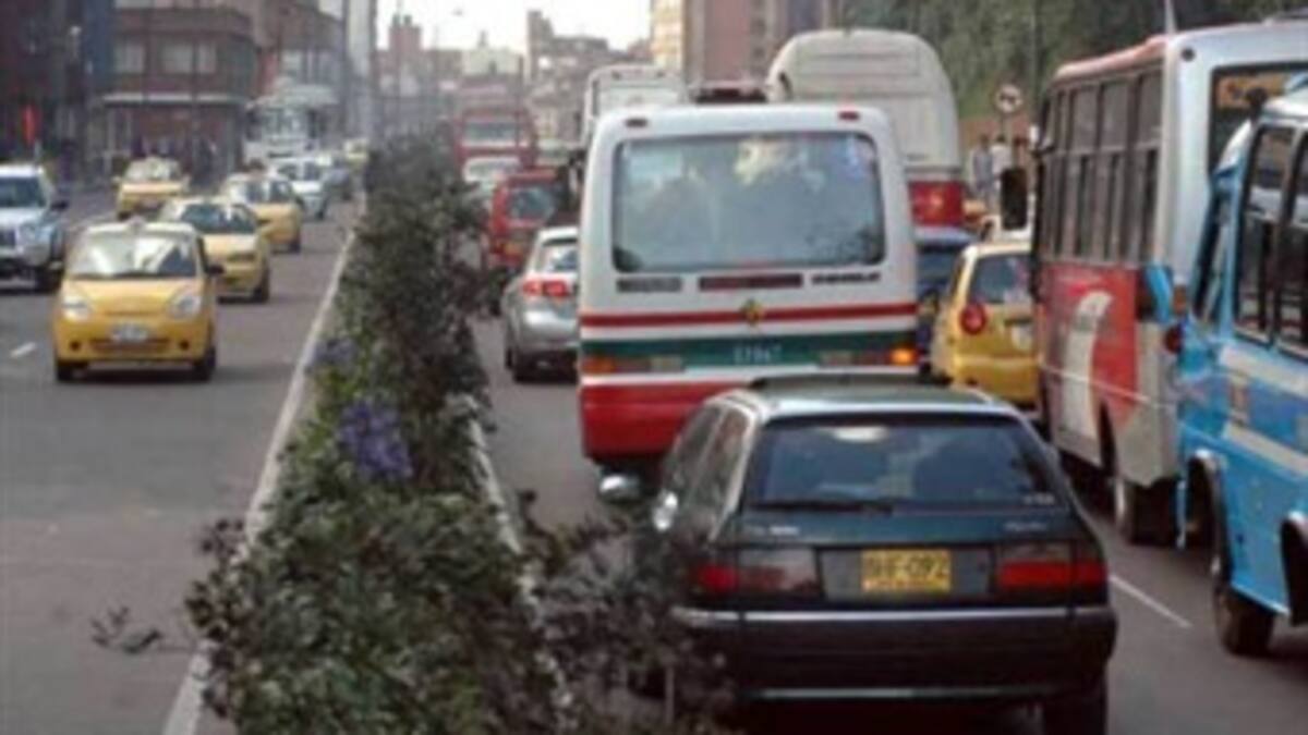 Plan de desvíos para la carrera séptima era muy vulnerable, reconoce administración distrital