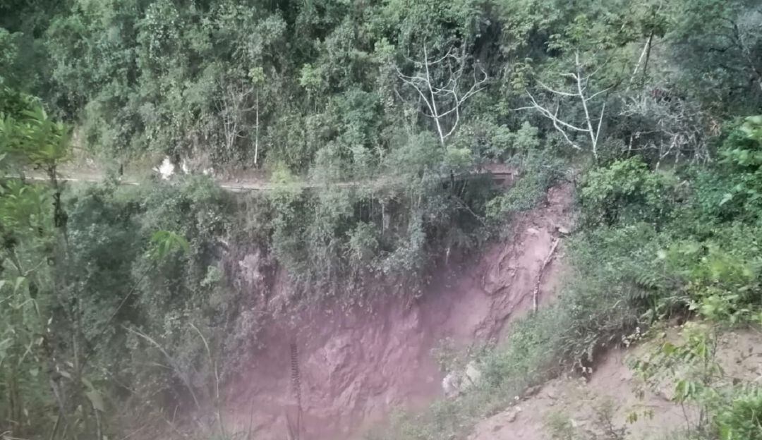  Si cesan las lluvias se podría dar paso a un carril por la carretera Curos - Málaga