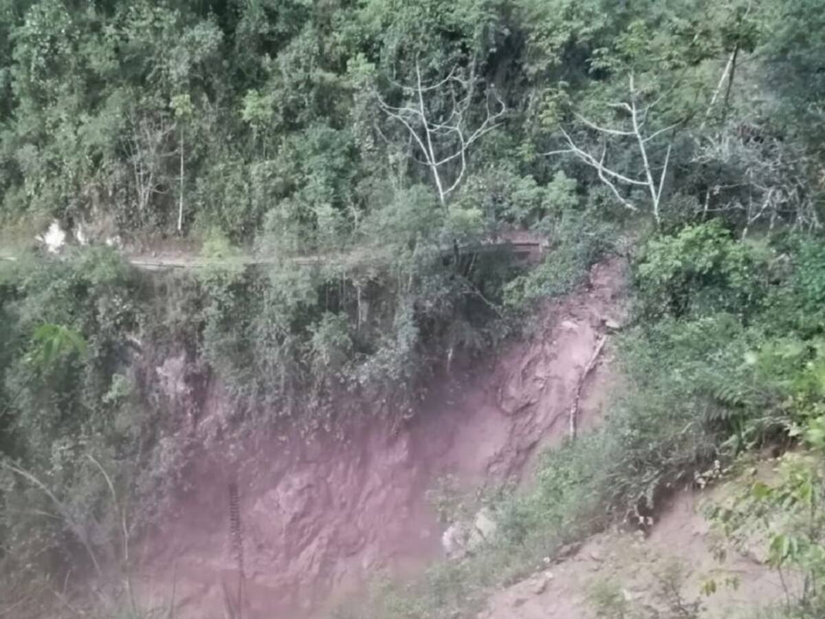 Si cesan las lluvias se daría paso a un carril por la vía Curos-Malaga