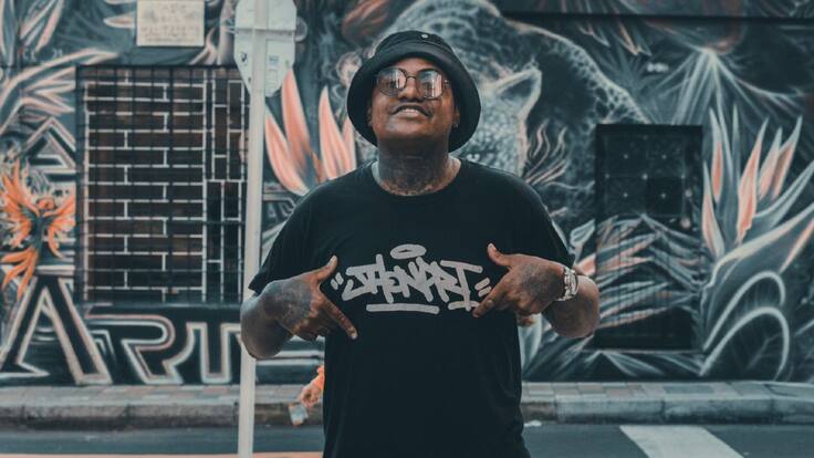 Jhonpri le rinde homenaje al hip hop y sus seguidores