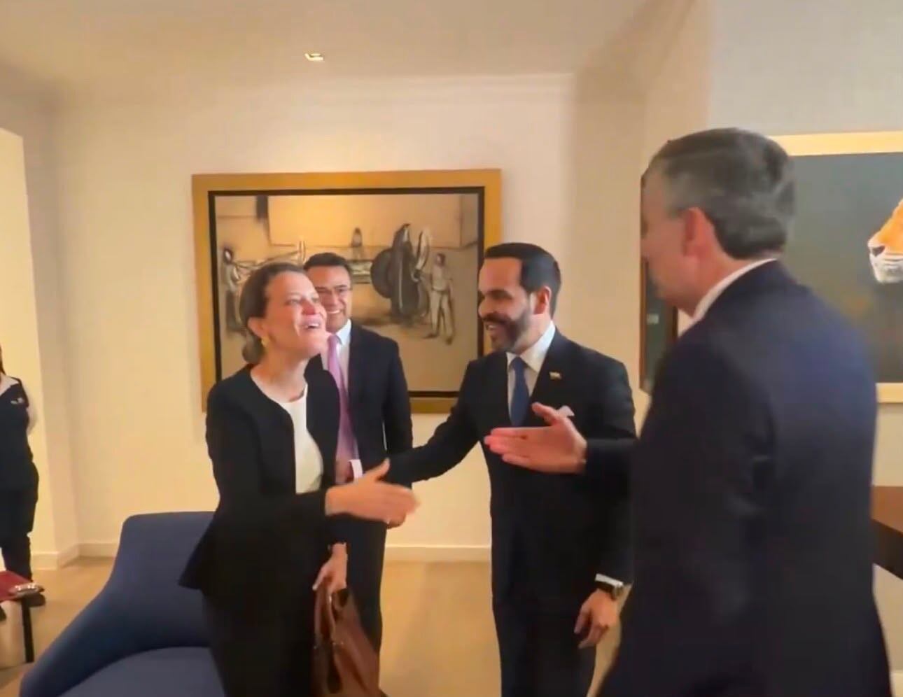 Abelardo de la Espriella y su ministro de Hacienda designado se reunieron con el Banco Mundial