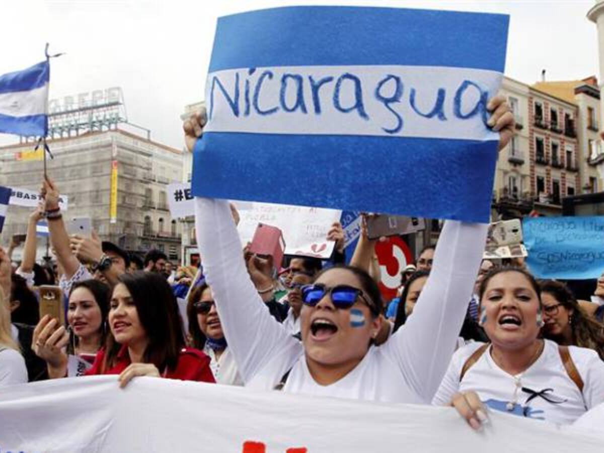 Presidente de Nicaragua revoca reforma que detonó protestas