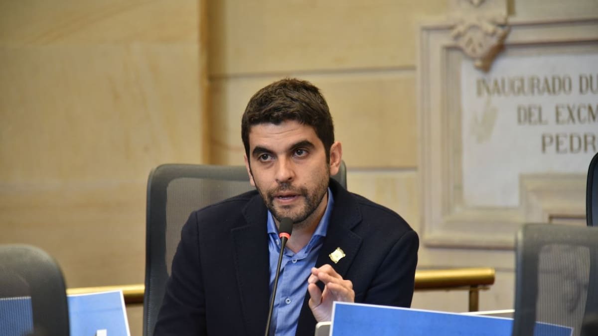 Así es imposible tener una discusión seria: Representante sobre cambios de voto en reforma