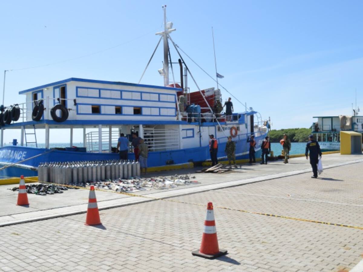 Inmovilizan dos pesqueros hondureños por pesca ilícita dentro del mar territorial colombiano cerca a la isla de San Andres