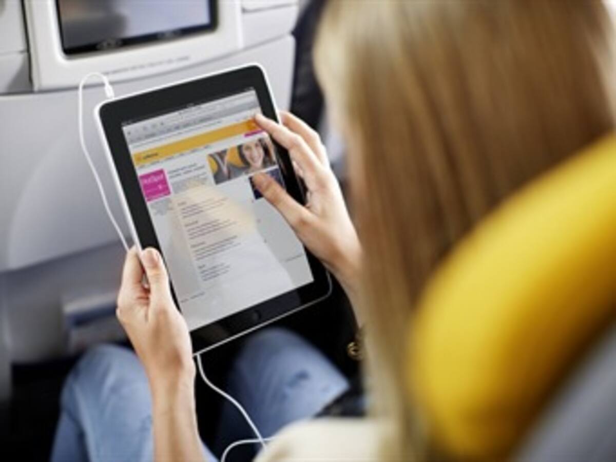 EEUU aprueba uso de aparatos electrónicos en todas las fases del vuelo