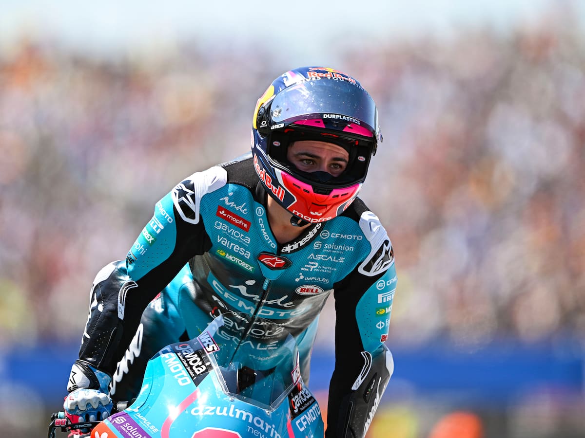 David Alonso vive una jornada para el olvido en Silverstone: repase la parrilla de salida en Moto2