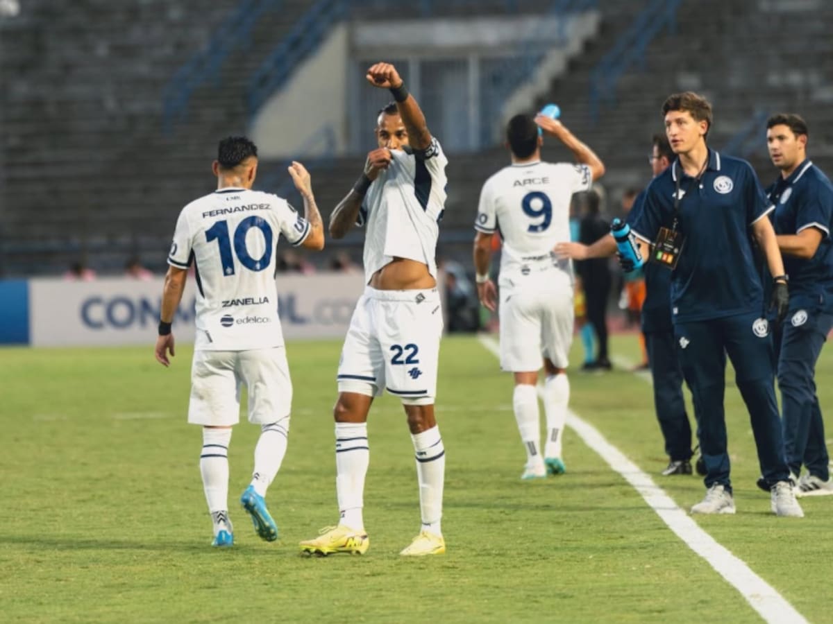 Sebastián Villa brilló con gol y asistencia en el triunfo de Independiente Rivadavia en Libertadores