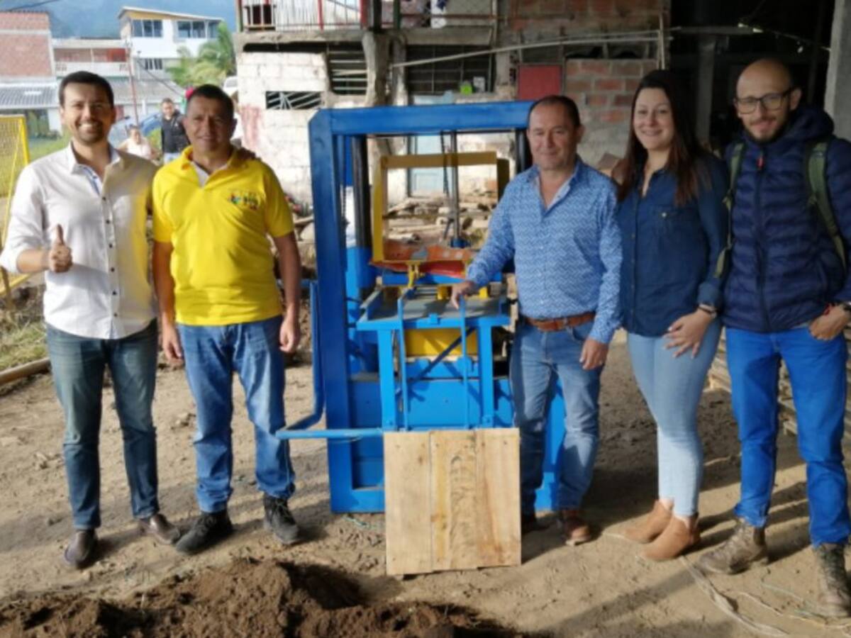 En Neira Caldas empieza el proyecto de bloqueras