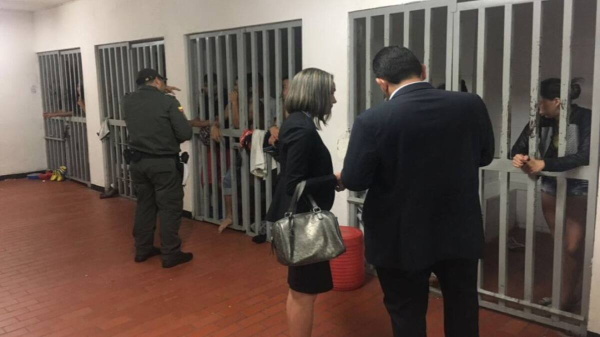 Otro caso de golpiza en estación de Girón