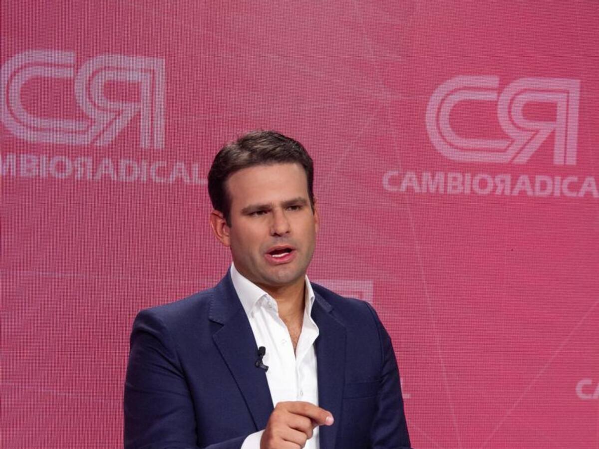 “El Gobierno es puro show y nada de gestión”: senador Jorge Benedetti