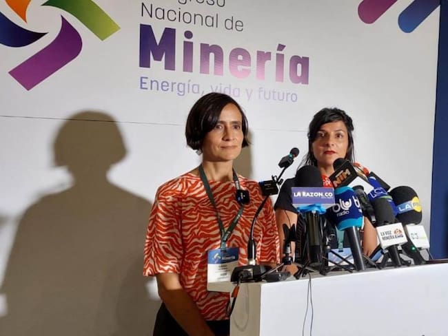 Irene Vélez tuvo un desaire con la prensa en Cartagena y abandonó un recinto sin aclarar sobre el decrecimiento económico