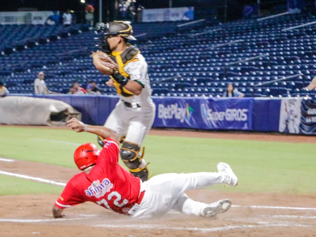Tigres de Cartagena cayó ante Caimanes y depende de otro resultado para clasificar a la final