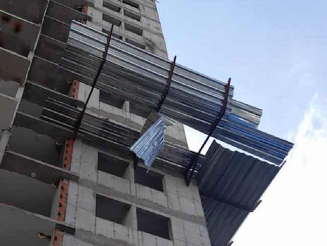 El trabajador de la obra se encuentra recluido en un centro asistencial de la ciudad