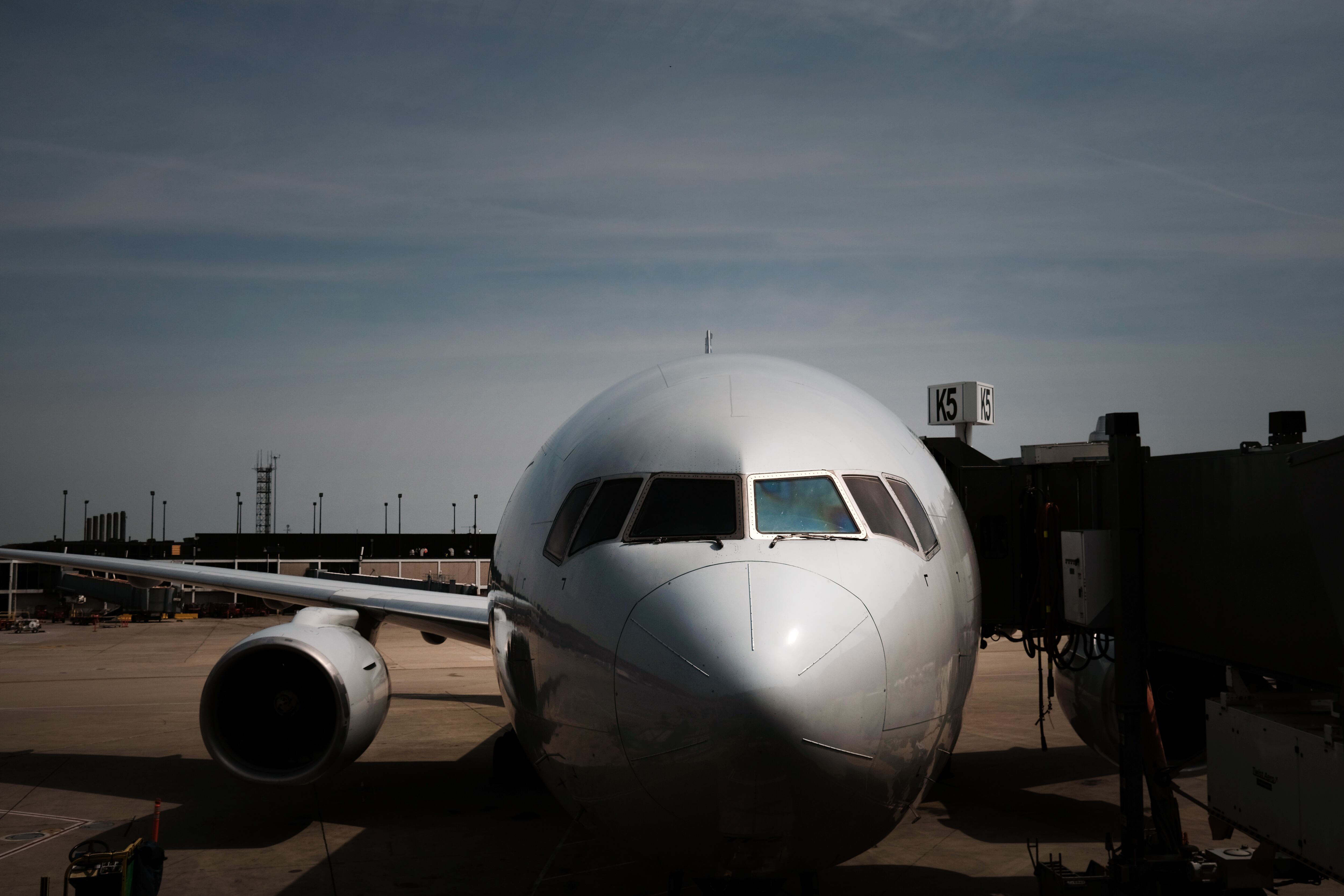 Hackers rusos habrían atacado las páginas web de 14 aeropuertos públicos de EE.UU.