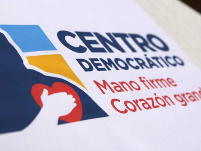 Centro democrático denuncia amenazas contra Uribe