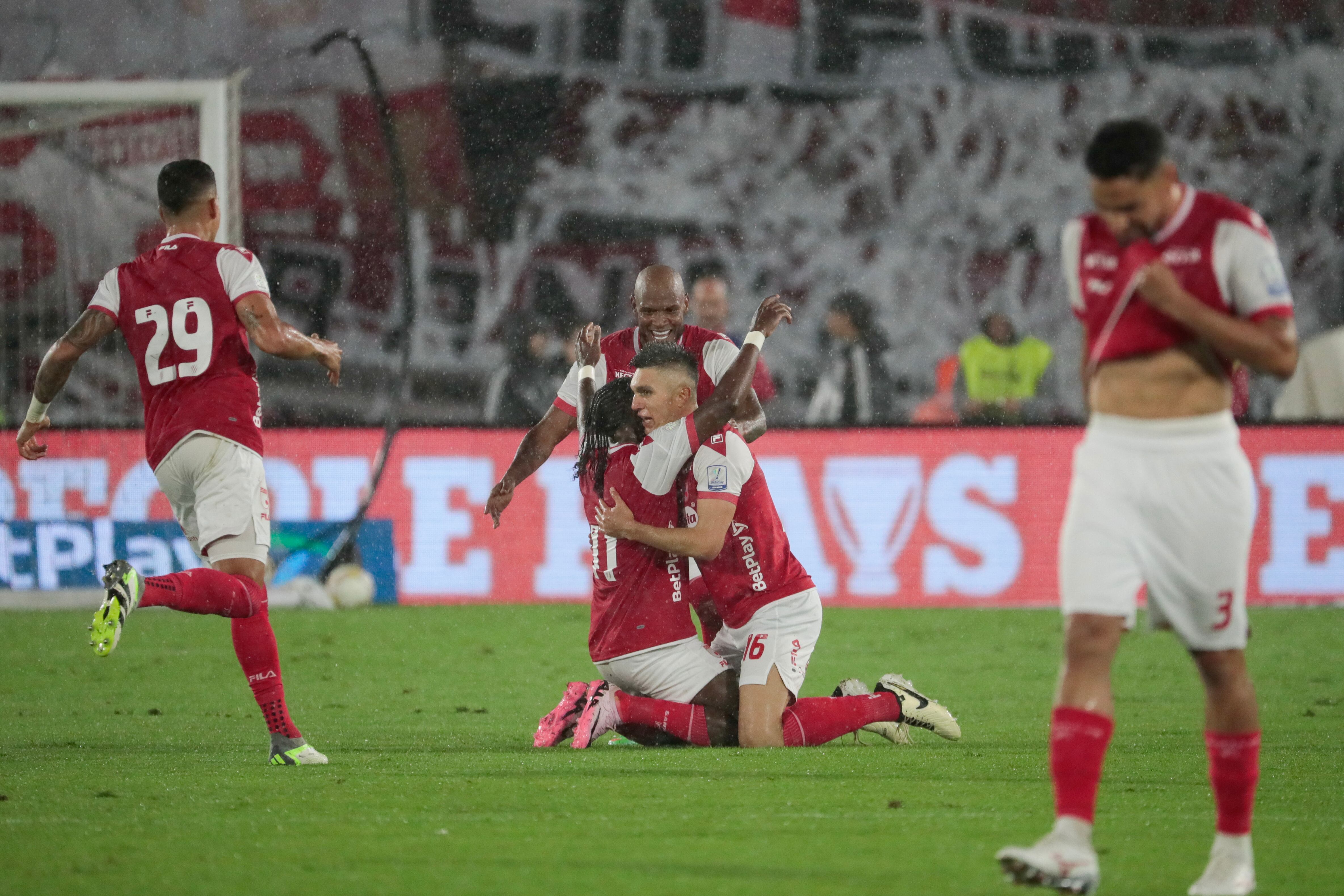 Independiente Santa Fe en la liga local. EFE/ Carlos Ortega