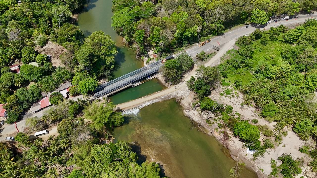 Se restablece la movilidad entre Magdalena y La Guajira: puente militar entra en operación/ INVIAS