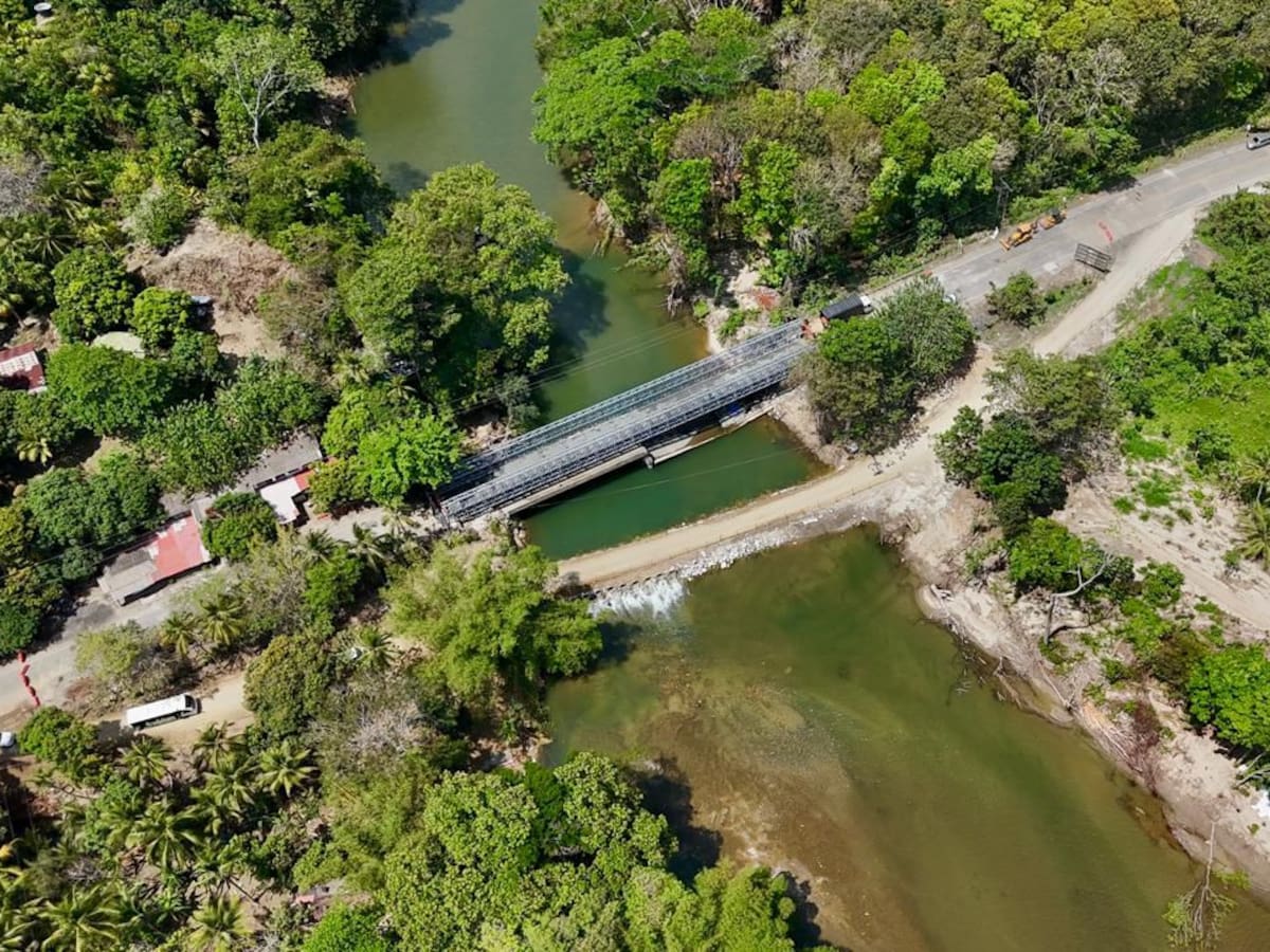 Se restablece la movilidad entre Magdalena y La Guajira: puente militar entra en operación