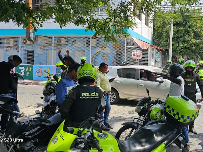 En Santa Marta, más de mil policías acompañan y brindan seguridad en el Día de las Madres