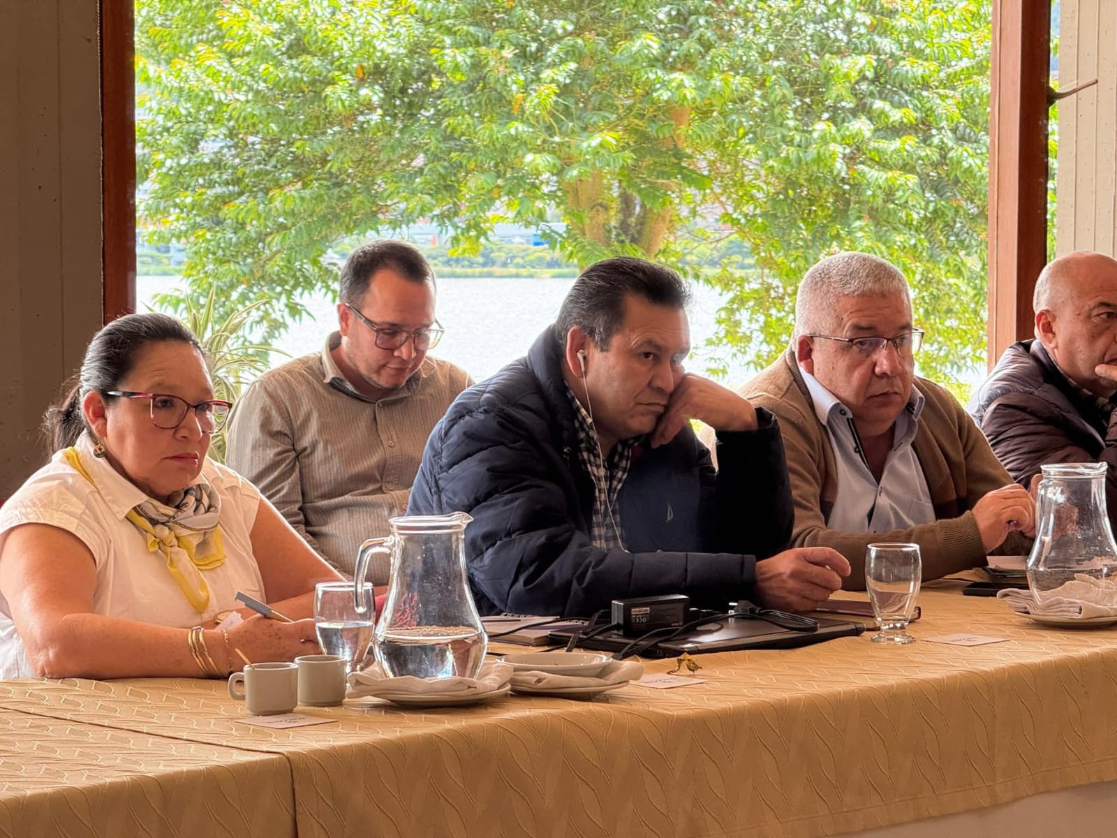 La mesa de diálogo entre la Gobernación de Boyacá y el Sindicato de Trabajadores de la Energía de Colombia, Sintraelecol Paipa, se realizó en el Hotel Sochagota / Foto: Suministrada.