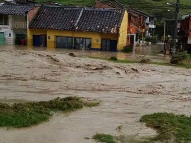 Ascienden a 48 las personas muertas por una creciente en Salgar, Antioquia