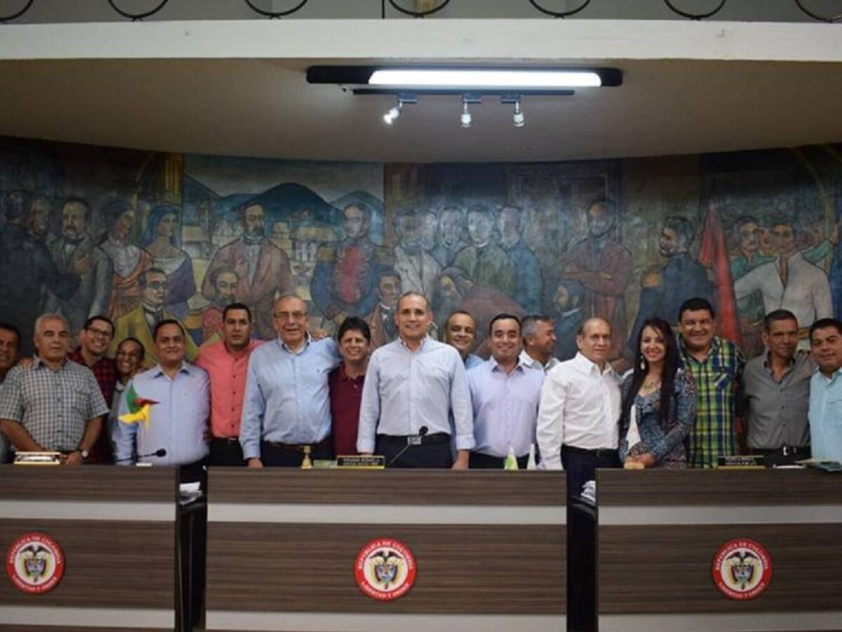Suspenden a 15 concejales de Ibagué