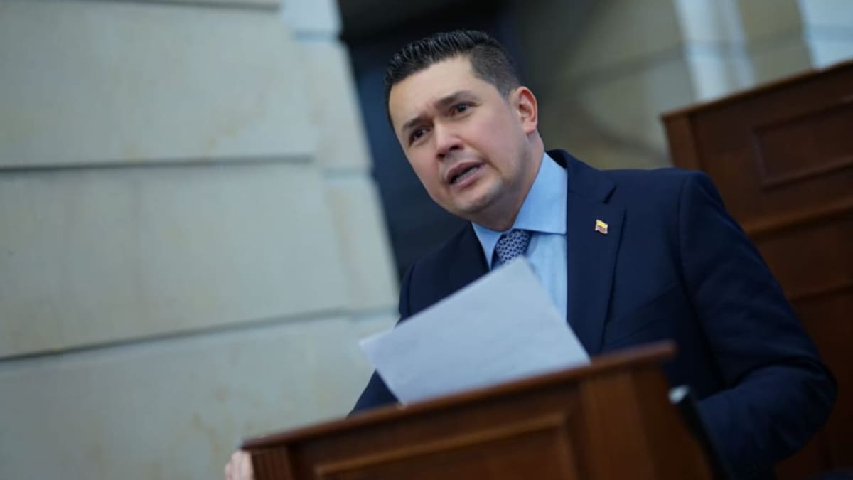 Cámara confirma que tras renuncia de Ballesteros, se aplicará silla vacía