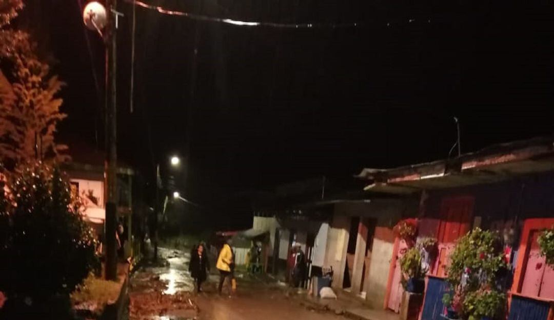 Desbordamiento quebrada el Silencio