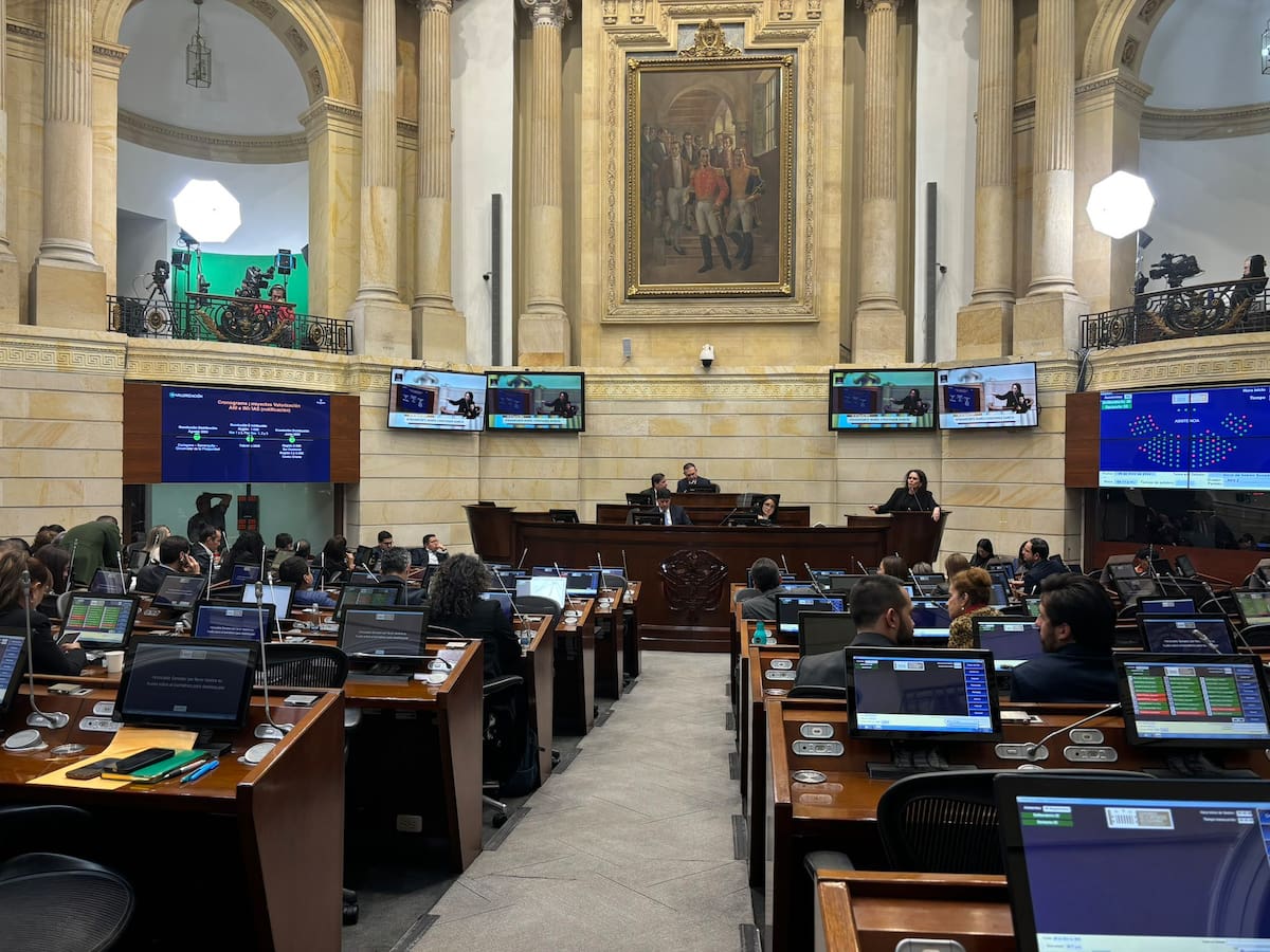 Senadores piden que se aplace el cobro de valorización en la vía al Mar
