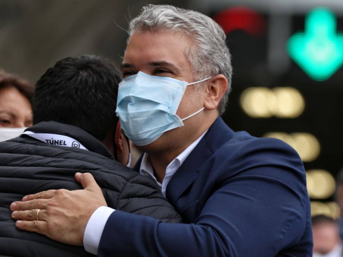 Desde la oposición le piden a Duque que respete su orden en la vacunación