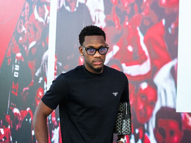 Jhon Durán llegando a su primer entrenamiento con Benfica / Foto: Benfica