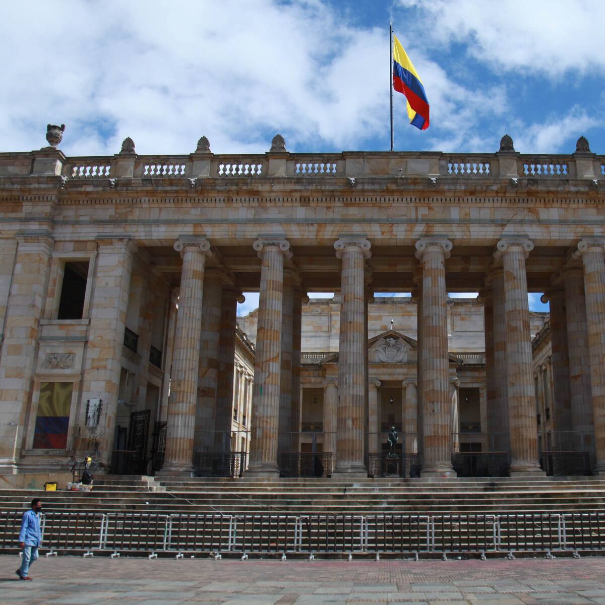 Reforma política: buscan que voto sea obligatorio y transporte gratis en elecciones