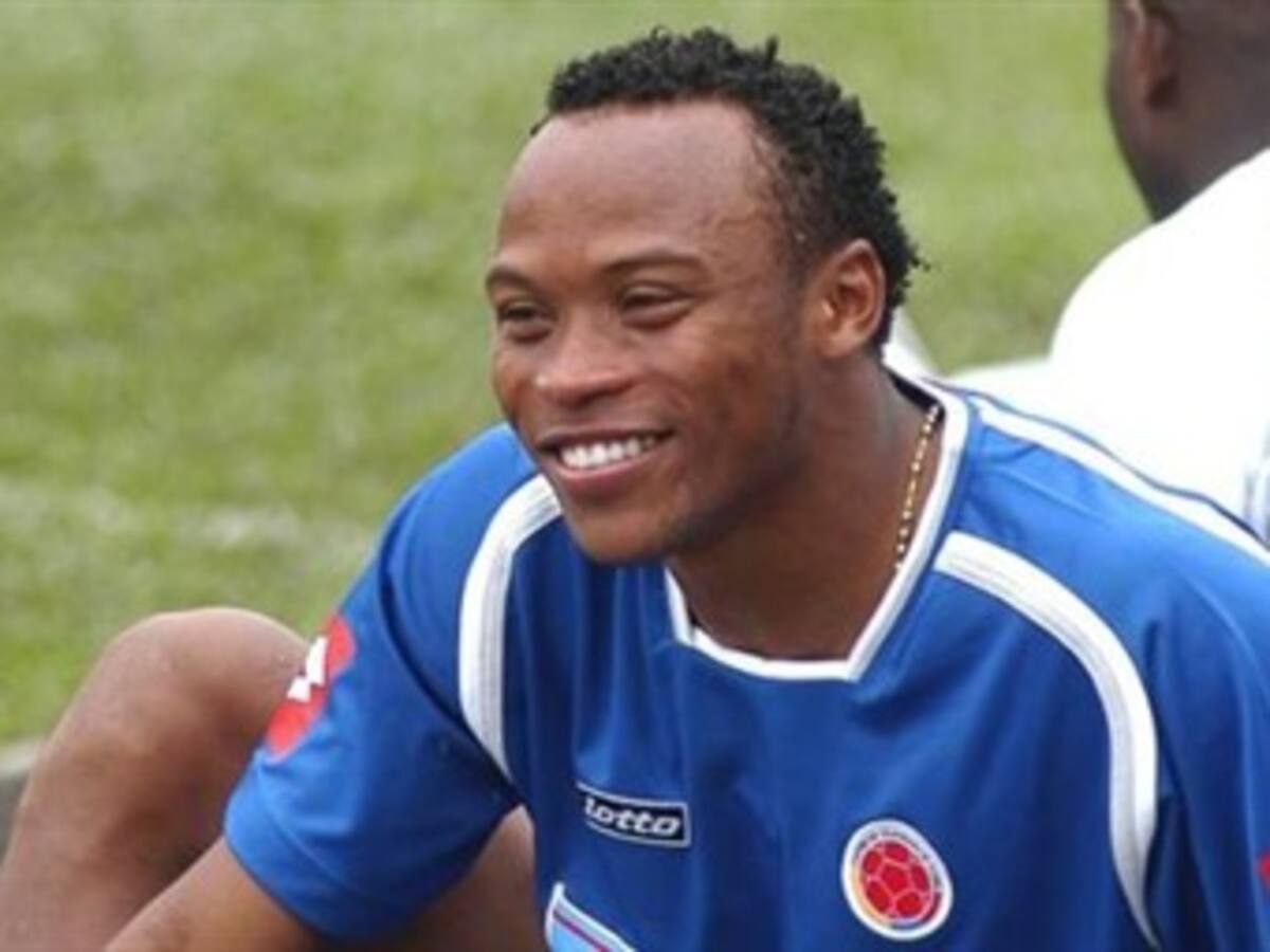 Camilo Zúñiga quedó descartado para los juegos ante Perú y Ecuador por lesión