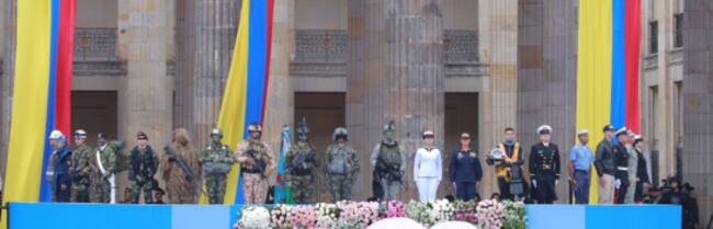 Militares en la posesión