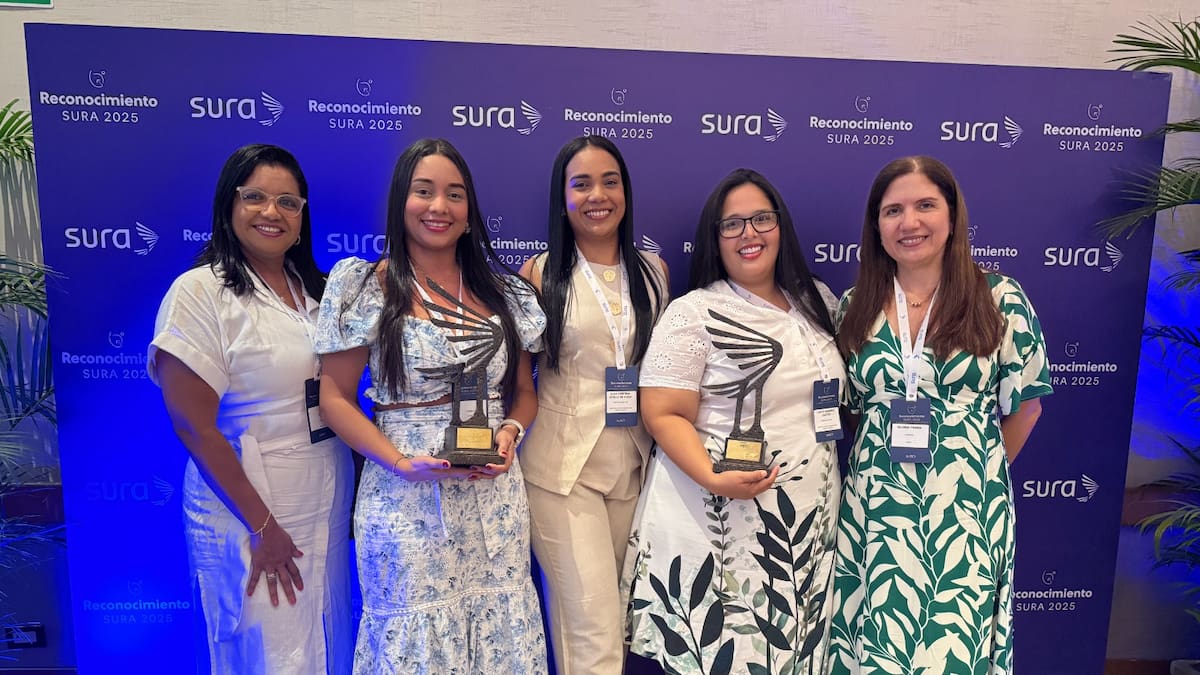 Casa del Niño recibe doble reconocimiento en la ceremonia SURA 2025