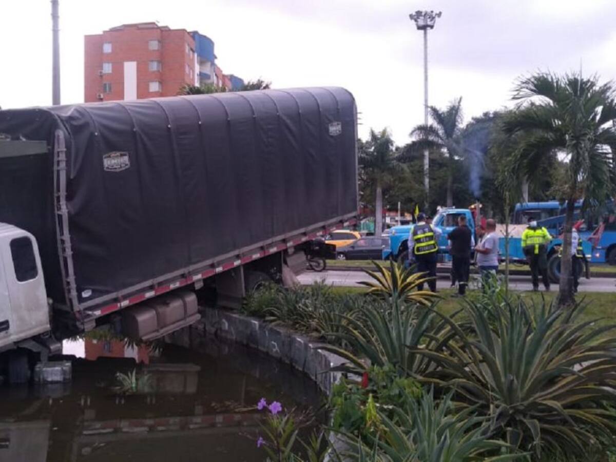 Conductor que choca con monumento tenía grado tres de alcoholemia