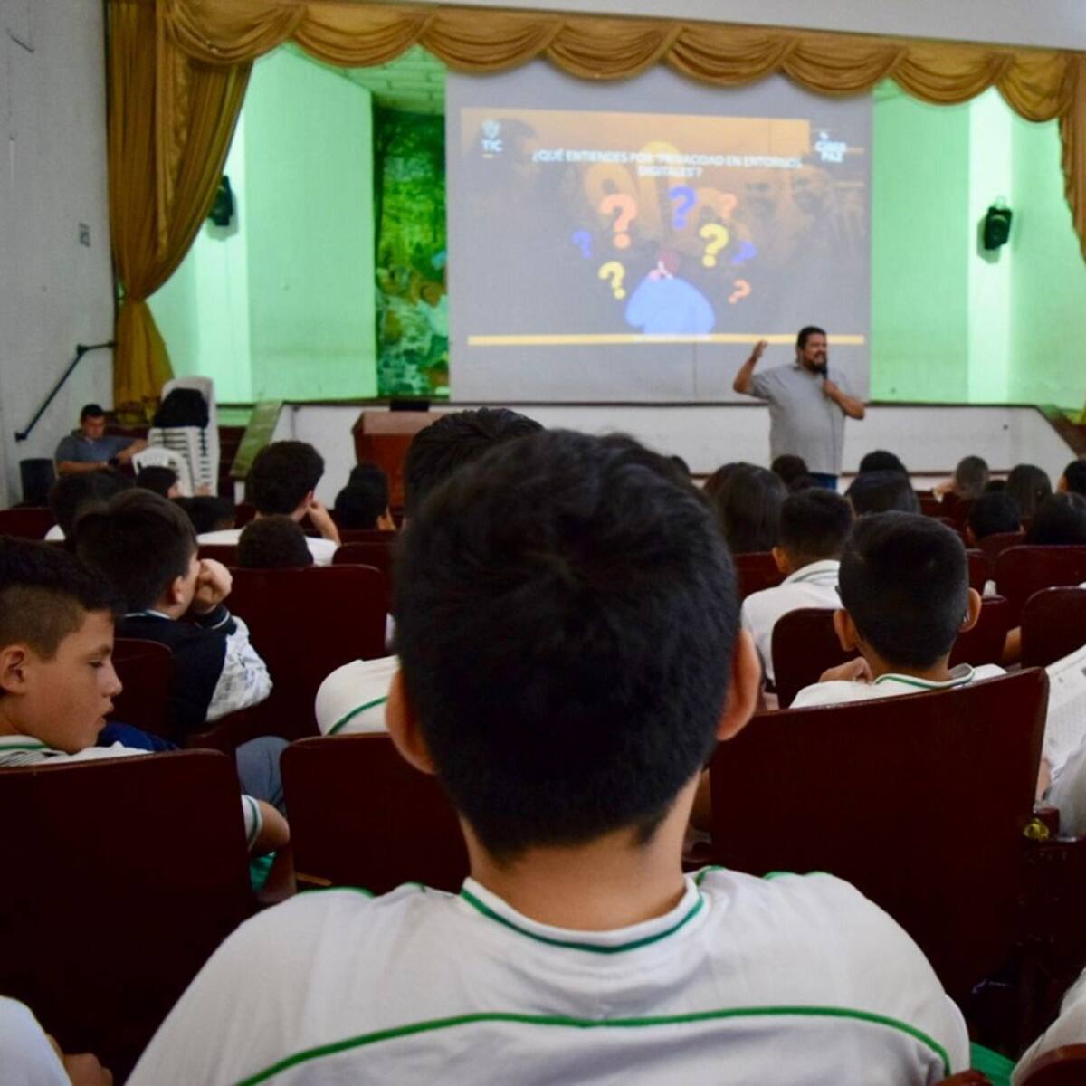 Ibagué Impulsa la educación digital con el programa ‘CiberPAZ’ para niños y jóvenes