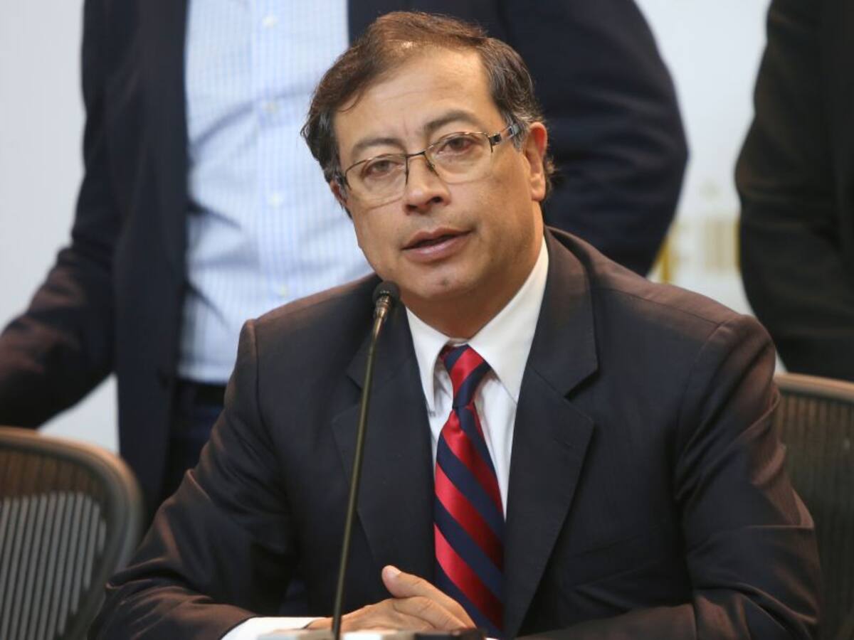 Lorenzo Morales: artículo no prueba que Vélez le haya dado plata a Petro