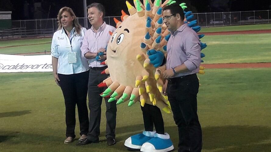 Juan Manuel Santos visitando las obras de los Juegos Bolivarianos. Foto: La Wcon Julio Sánchez Cristo