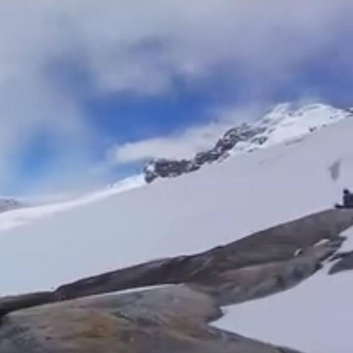 El Ritacuba Blanco podría correr con la misma suerte del glaciar de los Cerros de la Plaza